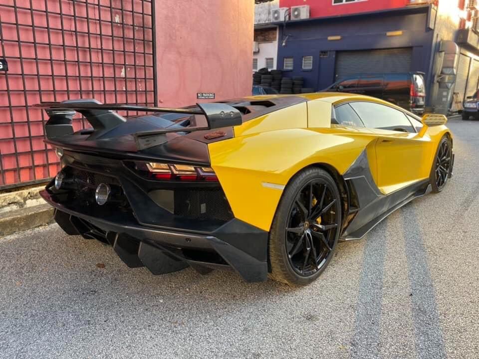 Lamborghini LP700 AVENTADOR SVJ BODYKIT CONVERSION